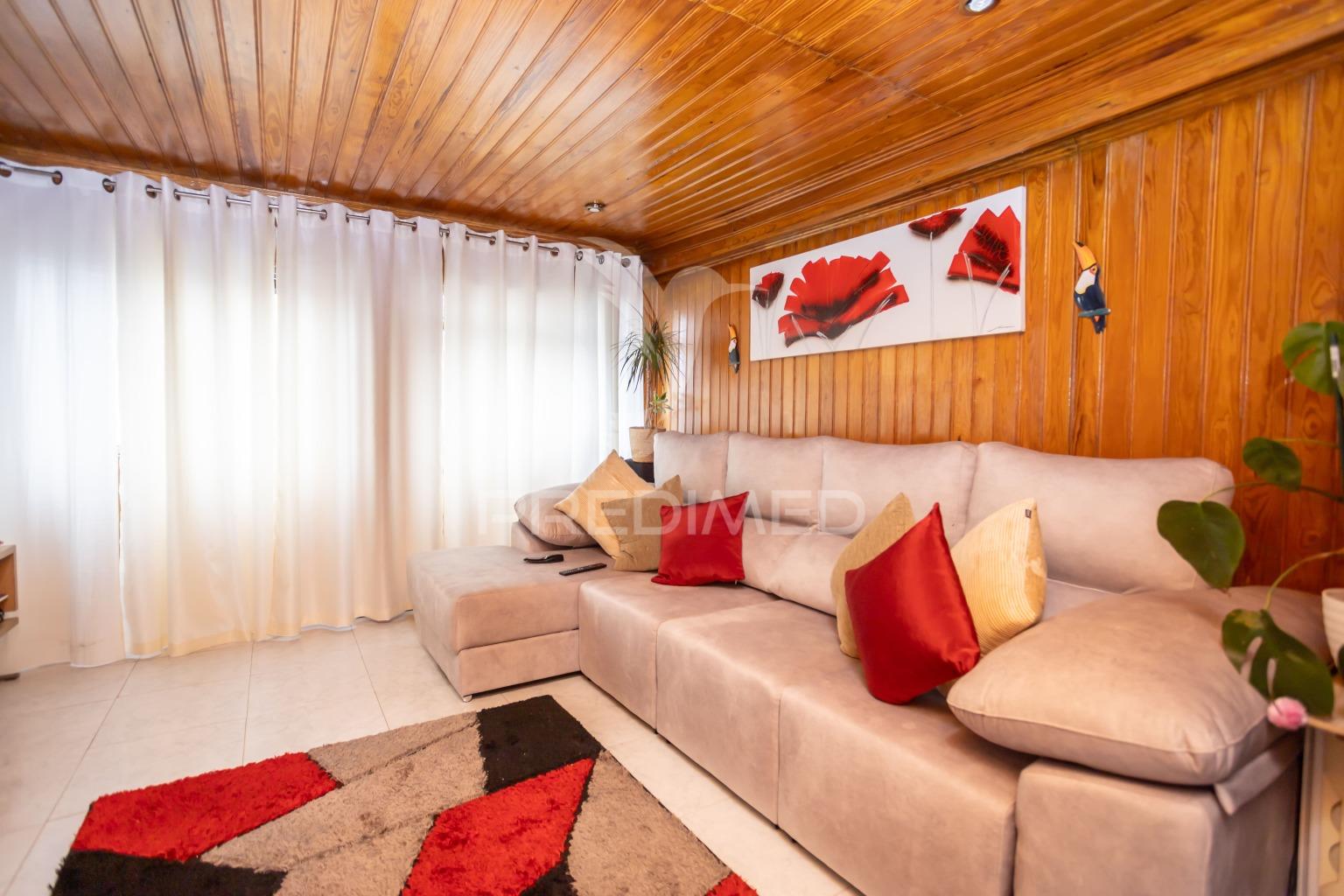 Apartamento t2 || almada