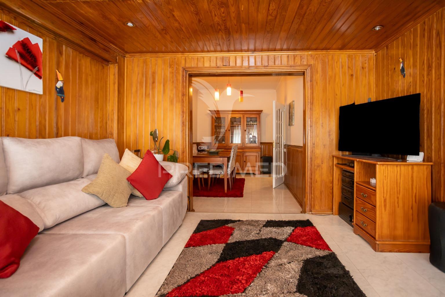 Apartamento t2 || almada