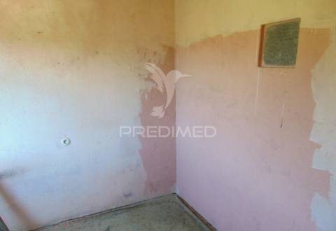 Conjunto de 2 casas de campo p/recuperar em vila real