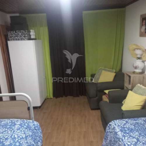 Moradia em santa luzia