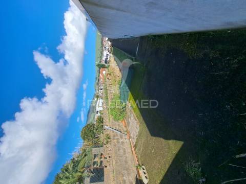 Moradia em santa luzia