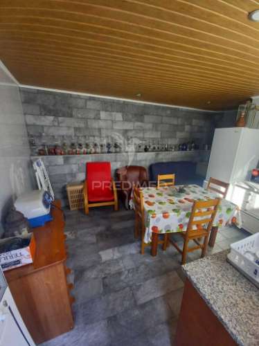 Moradia em santa luzia