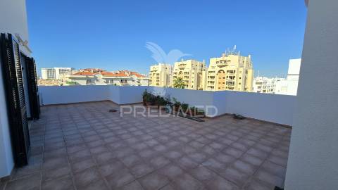 Apartamento t2 com terraço na quinta do romão, quarteira