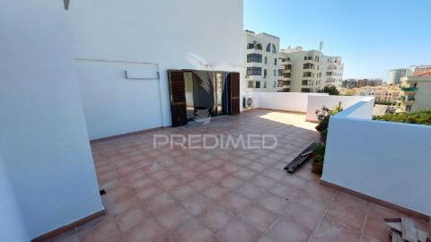 Apartamento t2 com terraço na quinta do romão, quarteira