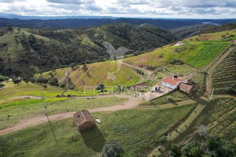 Casa de campo - monte da boga - santana da serra