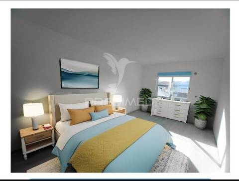 Apartamento t2 remodelado - setúbal 2e