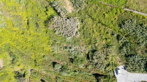 Terreno urbano de 600m2 no caniço - ilha da madeira