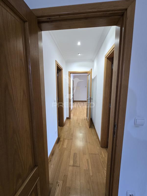 Apartamento t2 arrendamento urb. quinta lágrimas santa clara coimbra