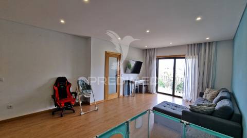 Vende-se moradia t3 em s. cosme, gondomar