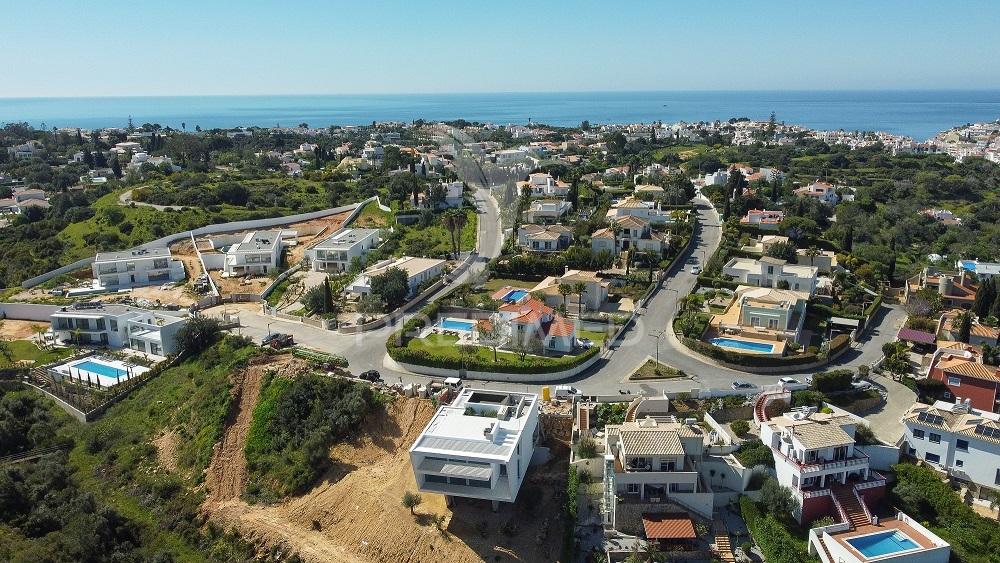 Moradia de luxo t3 em fase final de construção
