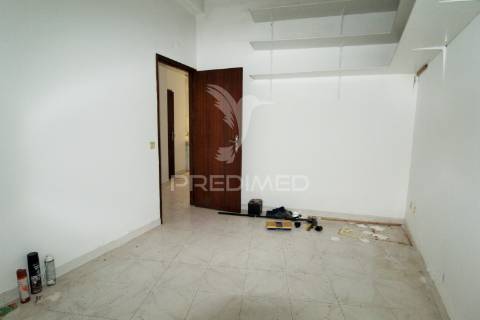 Moradia na baixa da cidade de olhão - barreta