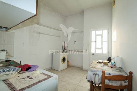 Moradia na baixa da cidade de olhão - barreta