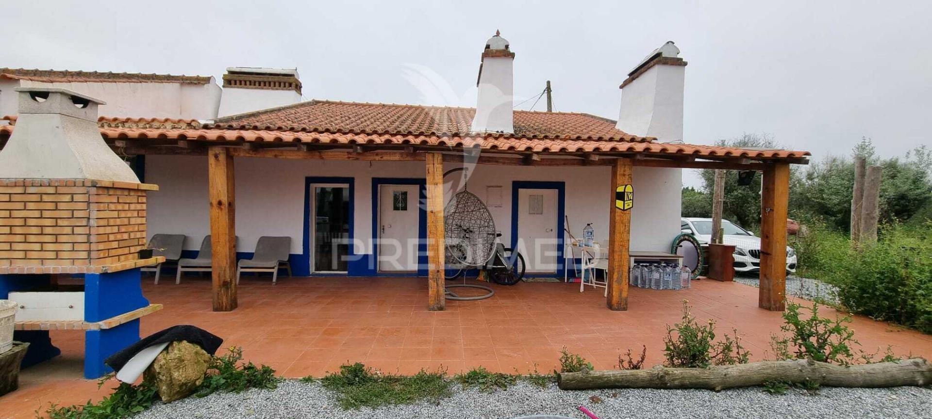 Monte alentejano, 21.750 m2, com casa tipica t4