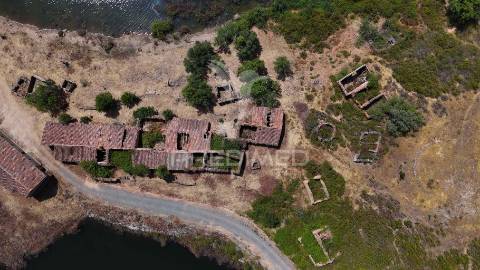 1/2 de aldeia foz de carvalho, frente á barragem de odelouca, monchique, algarve