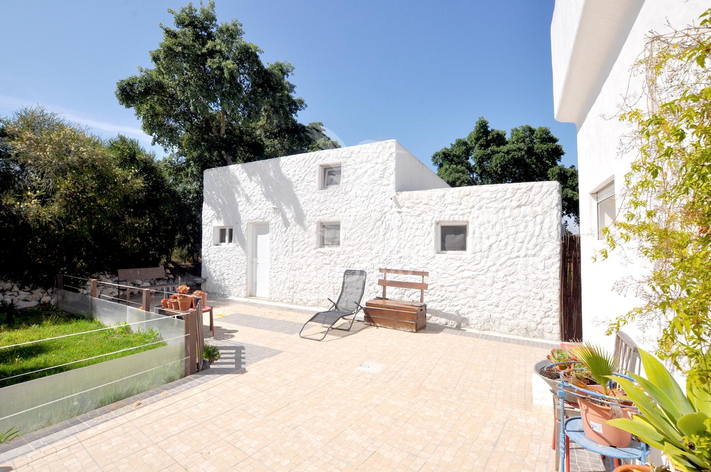 O seu refúgio sustentável às portas de lisboa – herdade de 3,5ha - 5 casas
