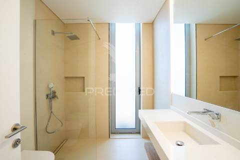 Deslumbrante moradia t4 com vista mar no estreito da calheta