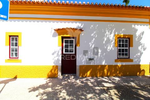 Espaço comercial totalmente renovado - sines