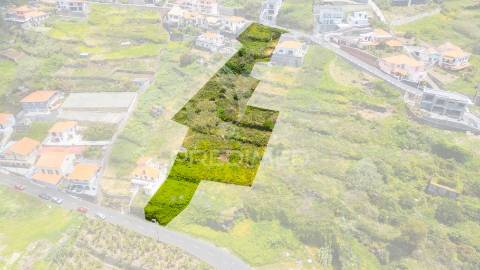 Terreno com capacidade construtiva em ribeira brava - ilha da madeira