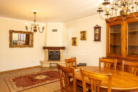 Apartamento t3 com garagem em borba