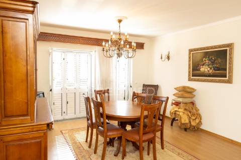 Apartamento t3 com garagem em borba