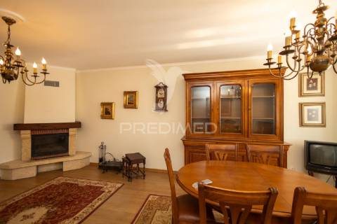 Apartamento t3 com garagem em borba