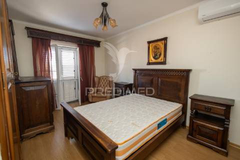 Apartamento t3 com garagem em borba