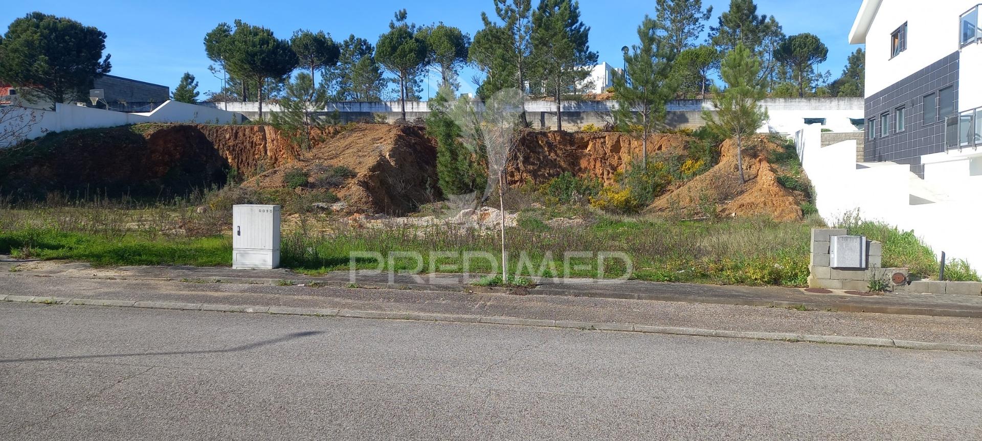 Lote de moradia