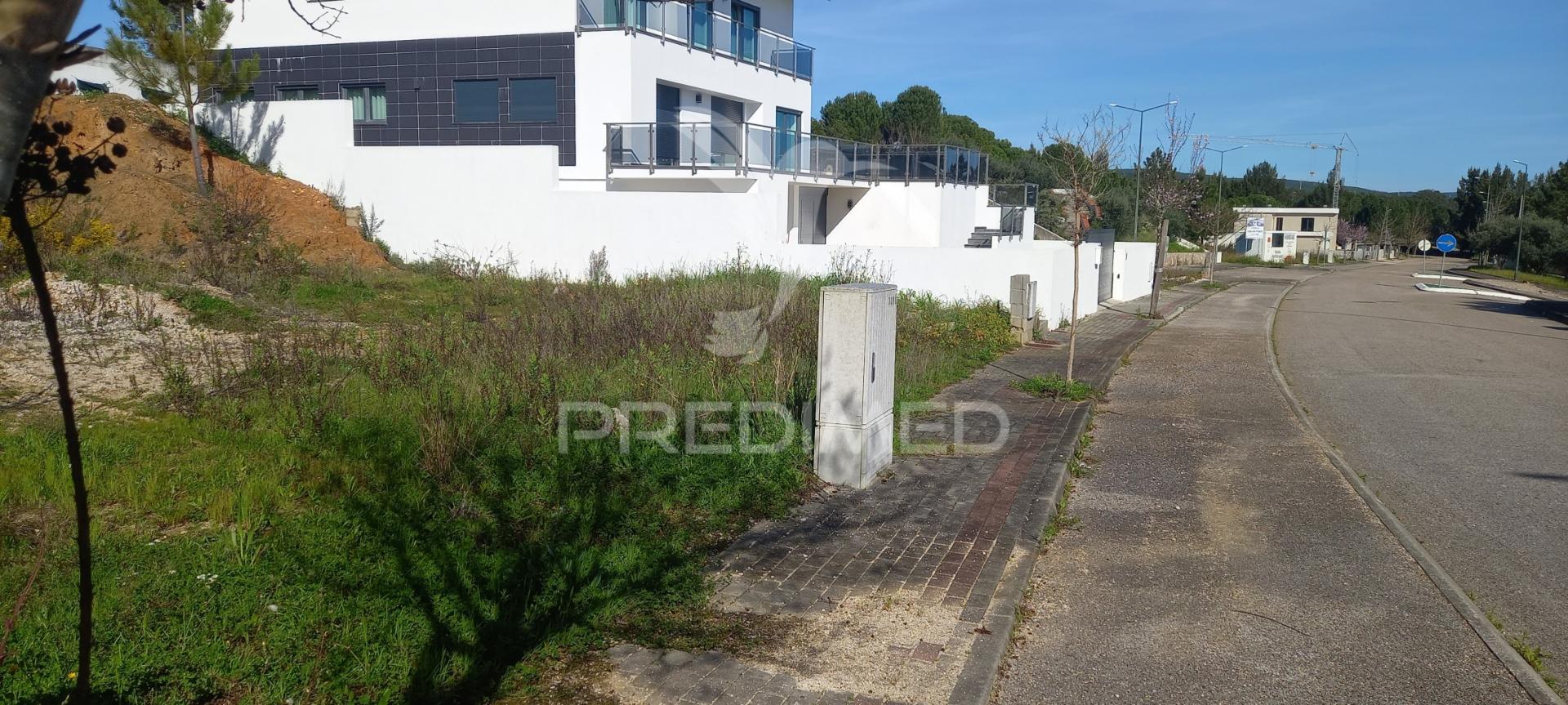 Lote de moradia