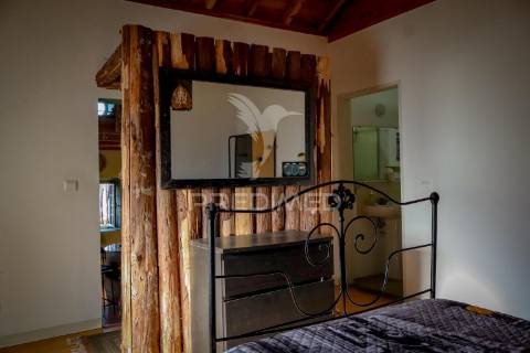 Moradia com 3 estúdios