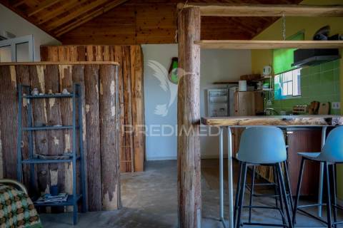 Moradia com 3 estúdios