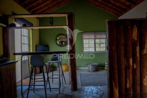 Moradia com 3 estúdios