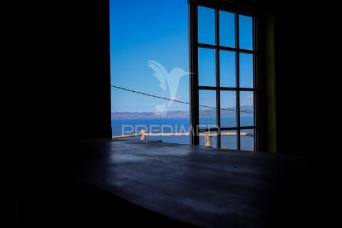 Moradia com 3 estúdios