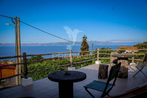 Moradia com 3 estúdios