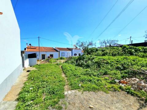 2 lotes de terreno para construção de moradia