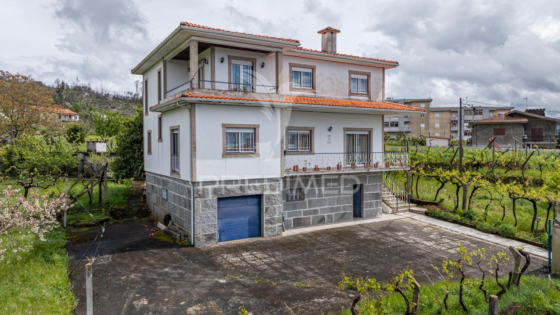 Fantástica moradia t5 em baião