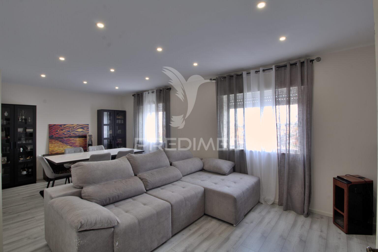 Requintado apartamento t2 totalmente remodelado