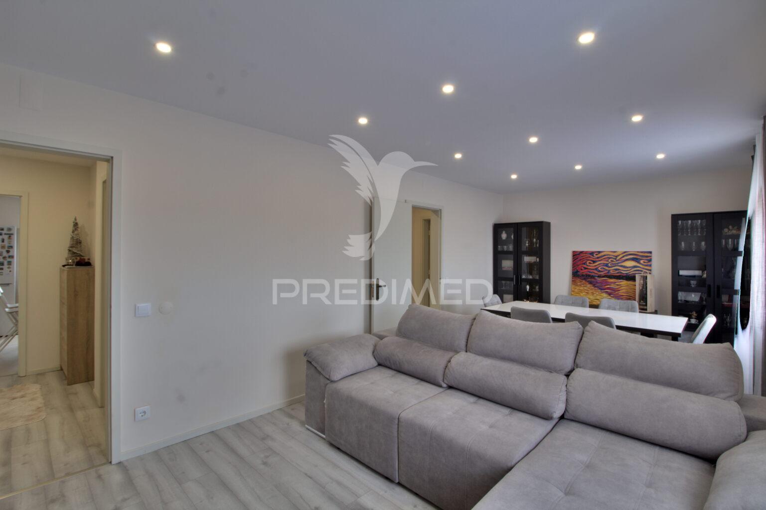 Requintado apartamento t2 totalmente remodelado