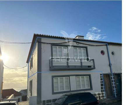 Apartamento t2 - 1º andar a minutos do centro de angra