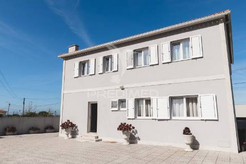 Moradia t 6 semi nova 521 m 2 - vista deslumbrante  de mar