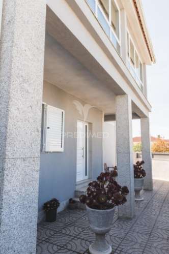 Moradia t 6 semi nova 521 m 2 - vista deslumbrante  de mar