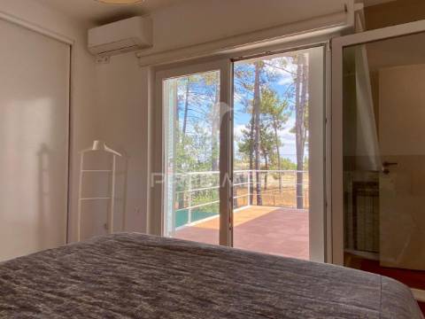 Moradia t4 para arrendamento na aroeira