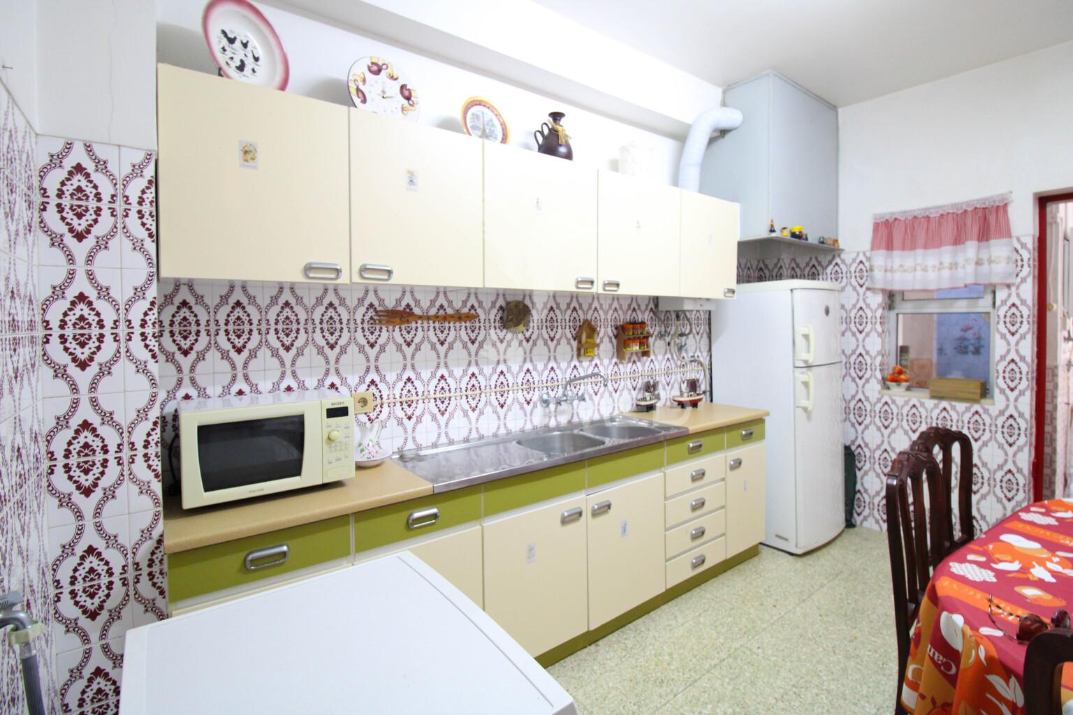 Apartamento t2 em faro com garagem em box