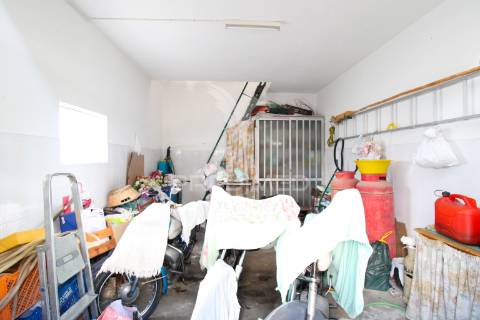 Apartamento t2 em faro com garagem em box