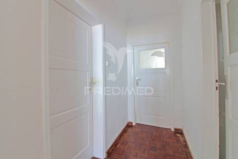 Edificio com 2 apartamentos no centro de odemira