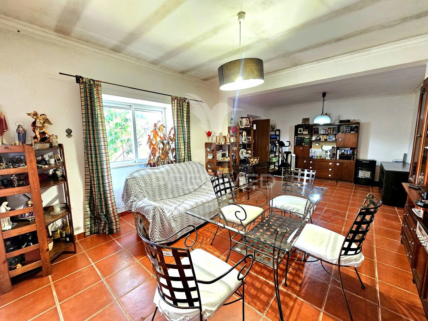Moradia t3 com quintal em castro verde
