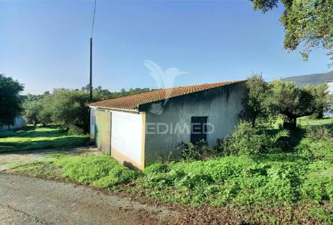 Terreno urbano localizado no pedrógão - torres novas