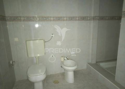 Moradia t3 com lareira e logradouro