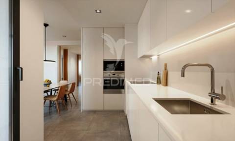 Condomínio leaf em lagos a 300 metros da praia com piscina