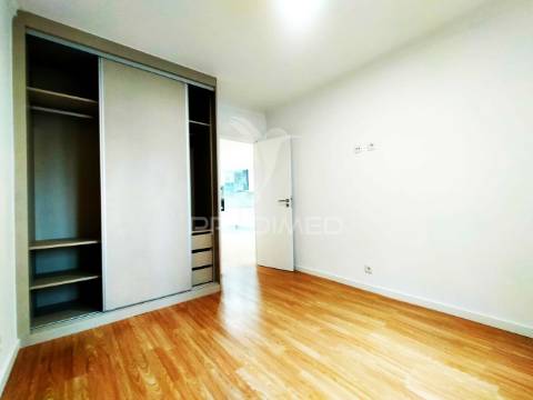 Apartamento t2 | remodelado | tapada mercês | sintra
