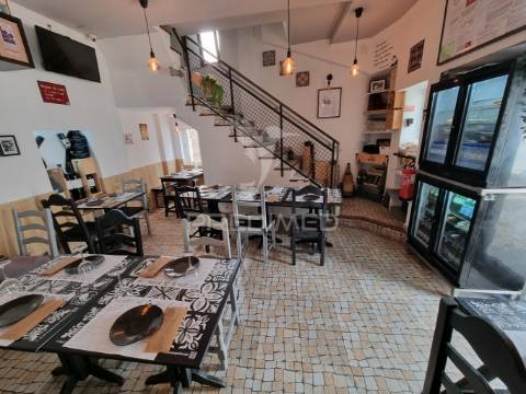 Restaurante na zona ribeirinha com 40 lugares